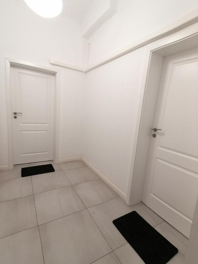 טימישוארה Central Accommodation מראה חיצוני תמונה